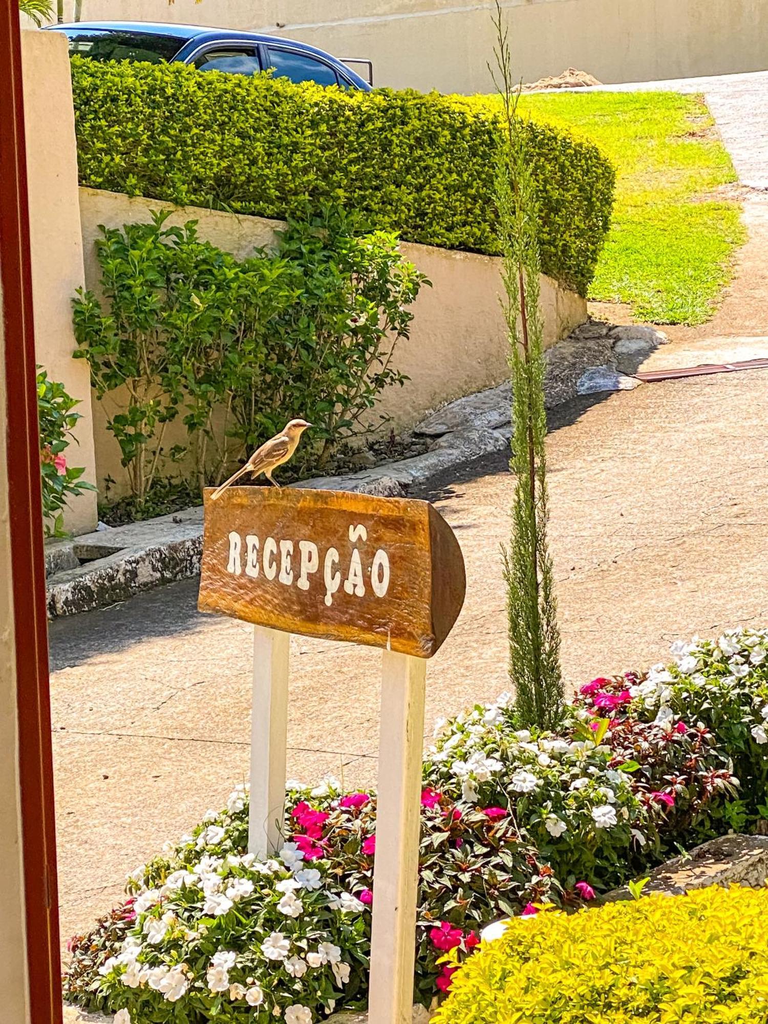 Pousada Flores Do Campo Águas de Lindóia Exterior foto